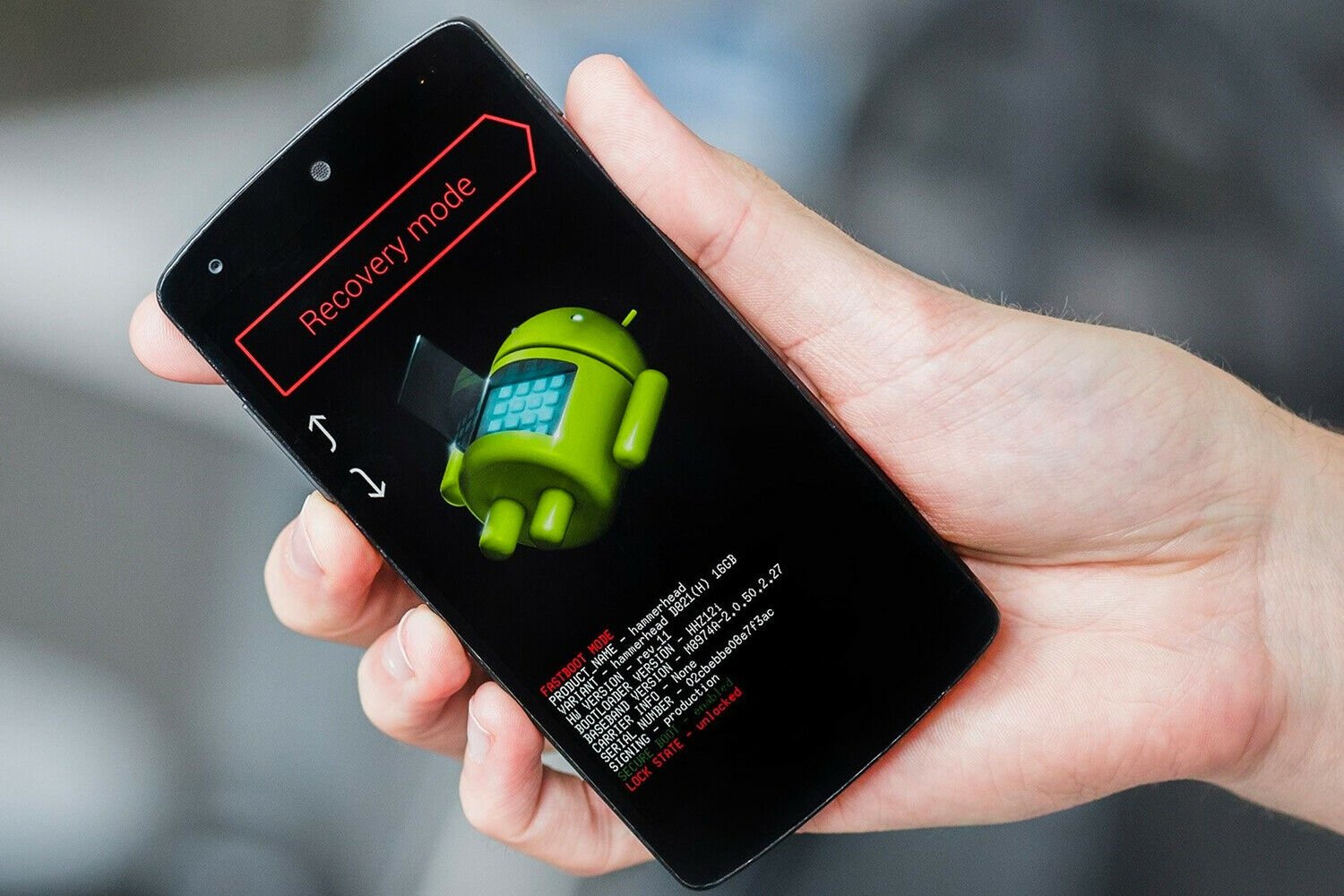 "Android" telefonlarda "Xaç atası" virusu yayılır - Bank hesablarınız ələ keçirilə bilər