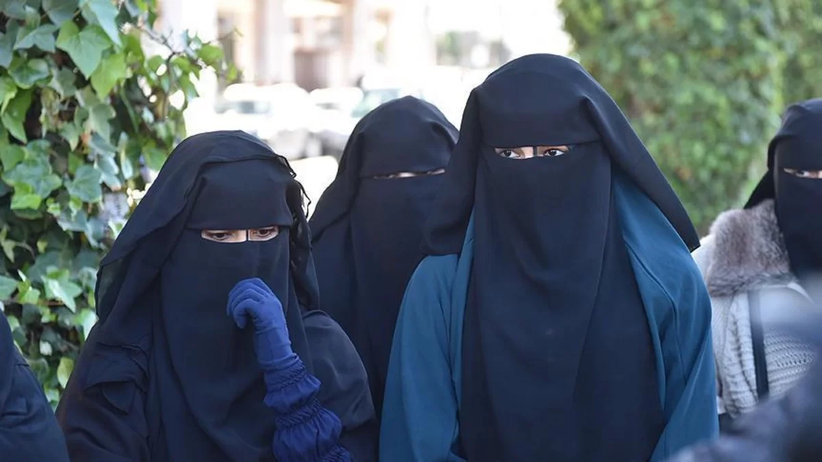 Qazaxıstanda niqab rəsmən qadağan edilib