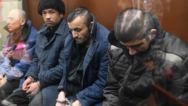 "Crocus" terroru: təqsirli bilinənlərə ömürlük həbs cəzası istənildi